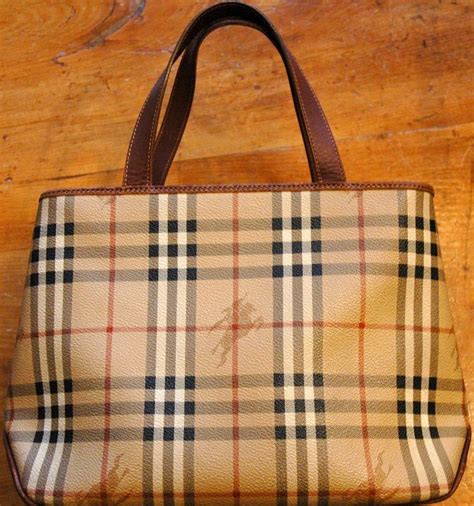 cosa deve avere borsa burberry per essere originale|Come Riconoscere Una Borsa Burberry Originale (2024).